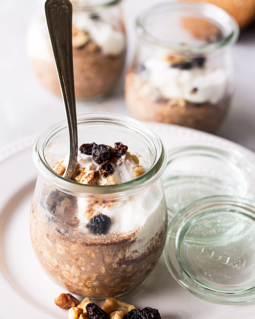 Oatmeal Raisin Cookie Overnight Oats