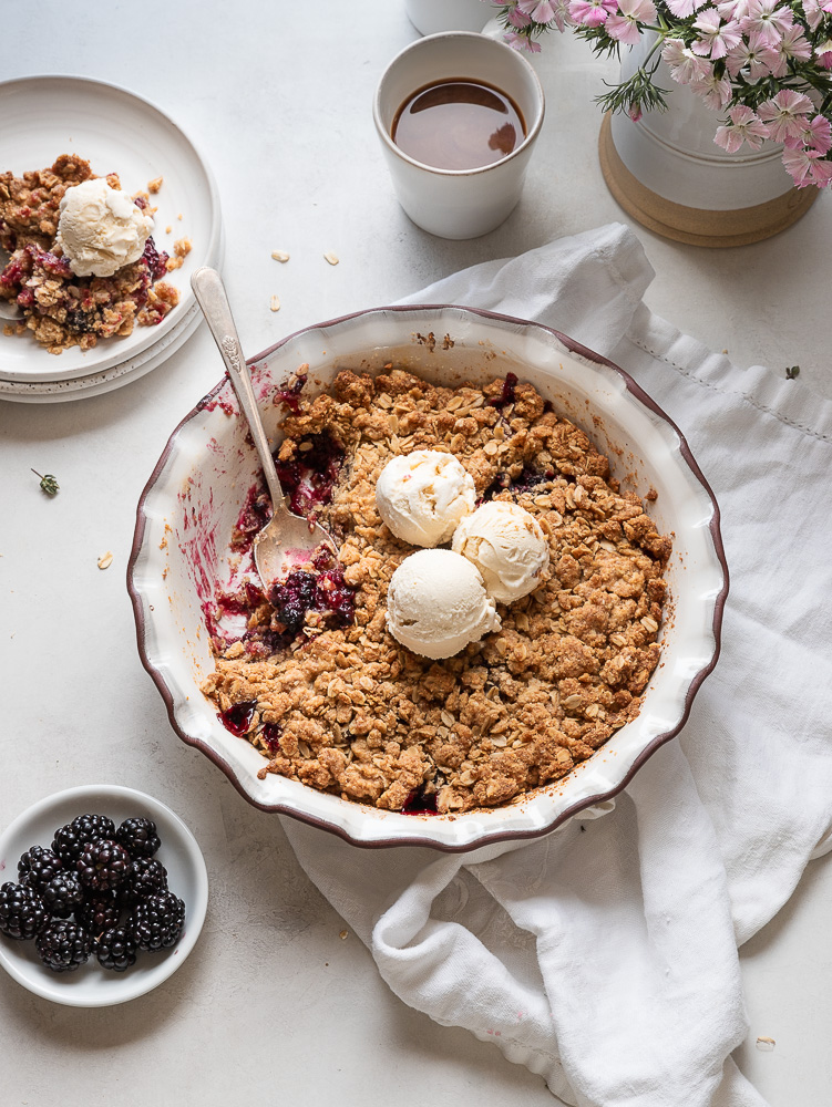 Easy Blackberry Crumble with Oats